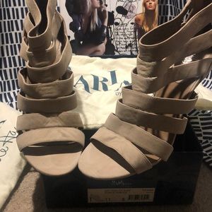 Nubuck sandal 3.5” heel - zippered back